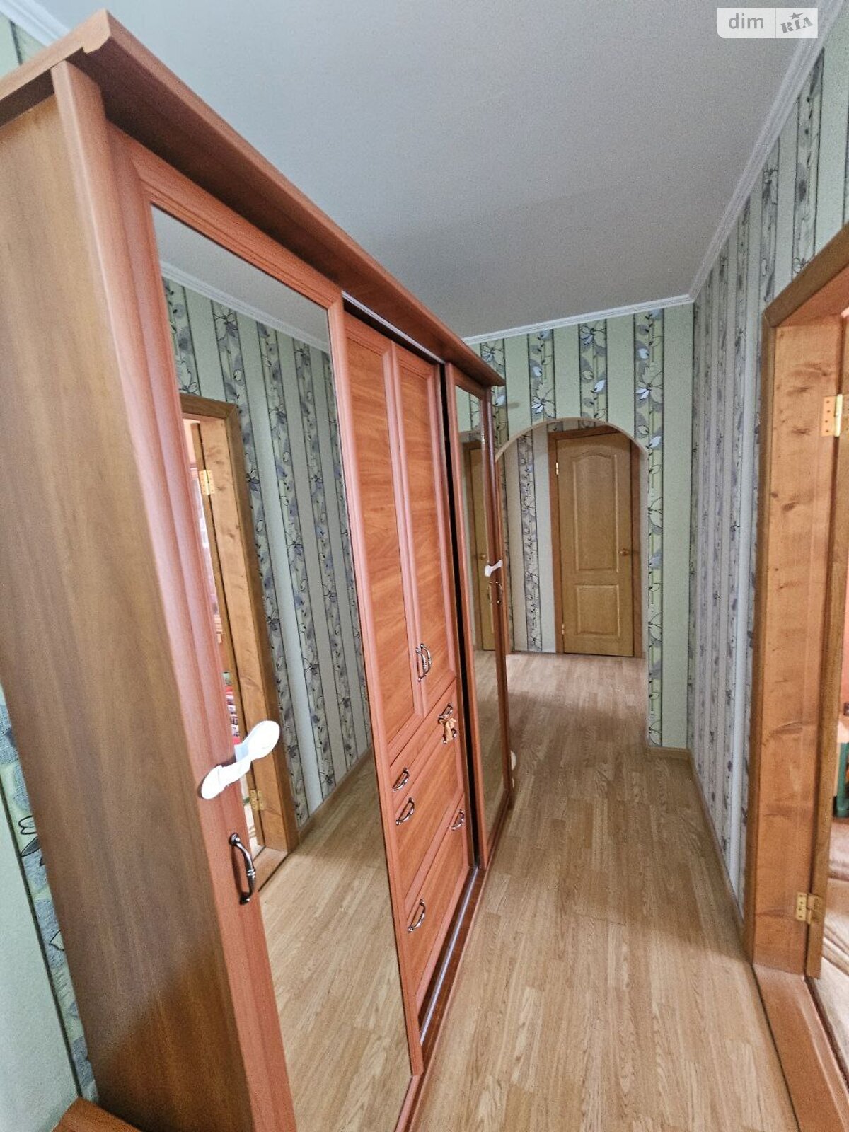 Продаж трикімнатної квартири в Черкасах, на вул. Нарбутівська 160/3, район Придніпровський фото 1 Продаж трикімнатної квартири в Черкасах, на вул. Нарбутівська 160/3, район Придніпровський фото 1
