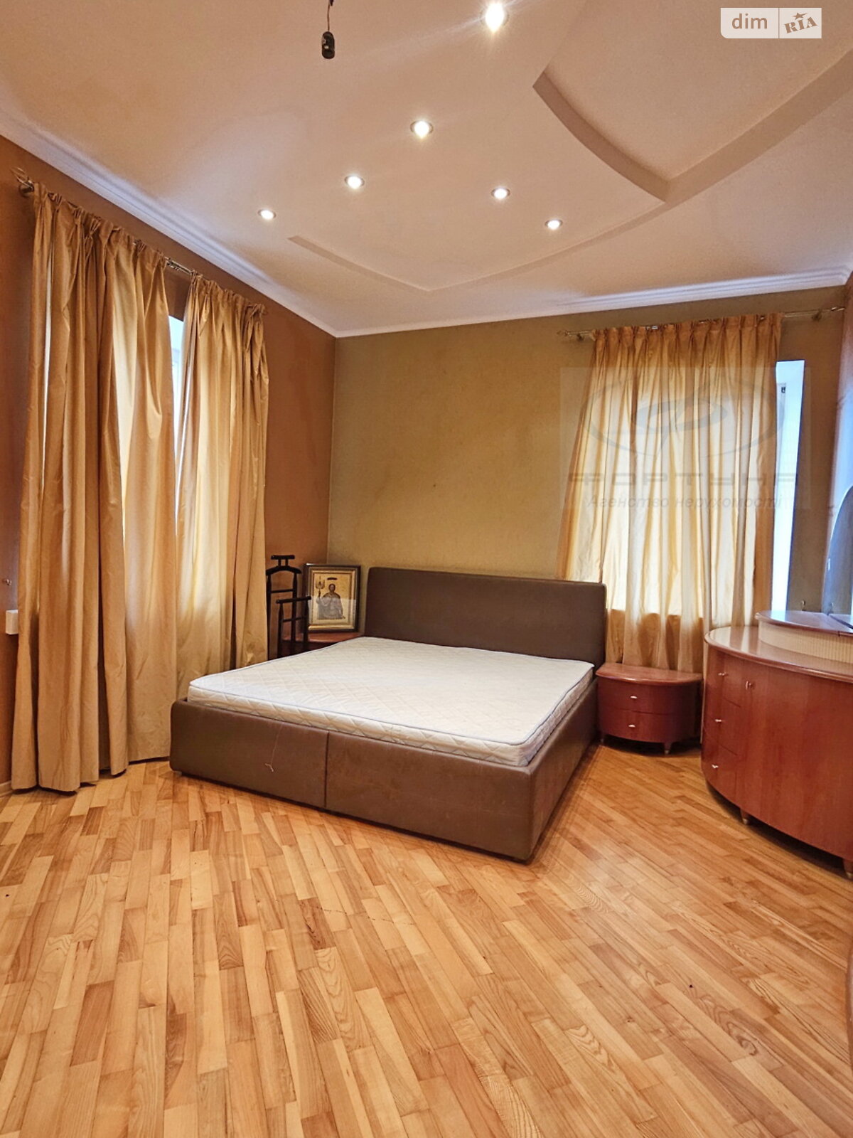 Продажа трехкомнатной квартиры в Черкассах, на ул. Небесной Сотни 38, район Приднепровский фото 1 Продажа трехкомнатной квартиры в Черкассах, на ул. Небесной Сотни 38, район Приднепровский фото 1