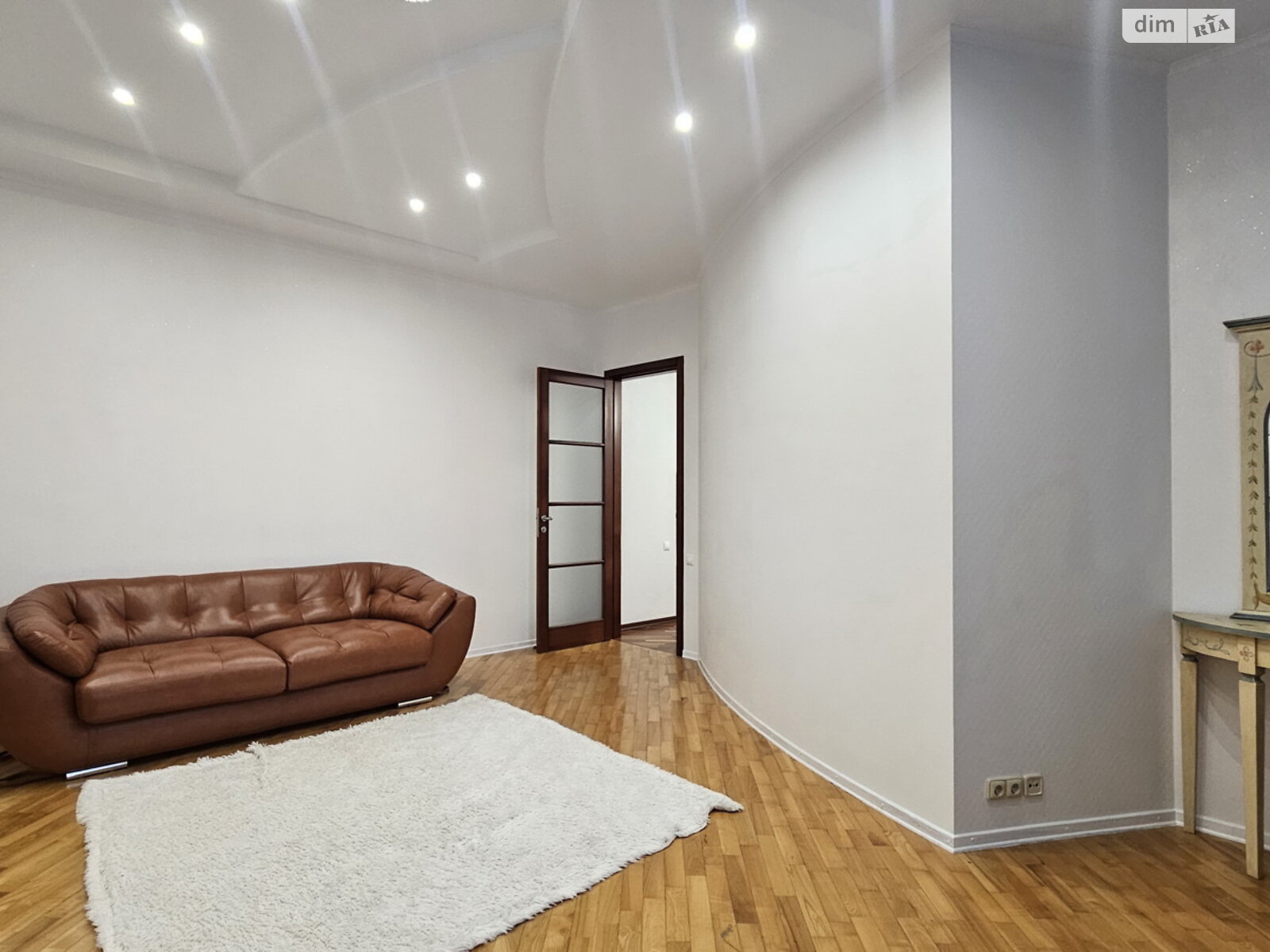 Продажа трехкомнатной квартиры в Черкассах, на ул. Небесной Сотни 38, район Приднепровский фото 1 Продажа трехкомнатной квартиры в Черкассах, на ул. Небесной Сотни 38, район Приднепровский фото 1