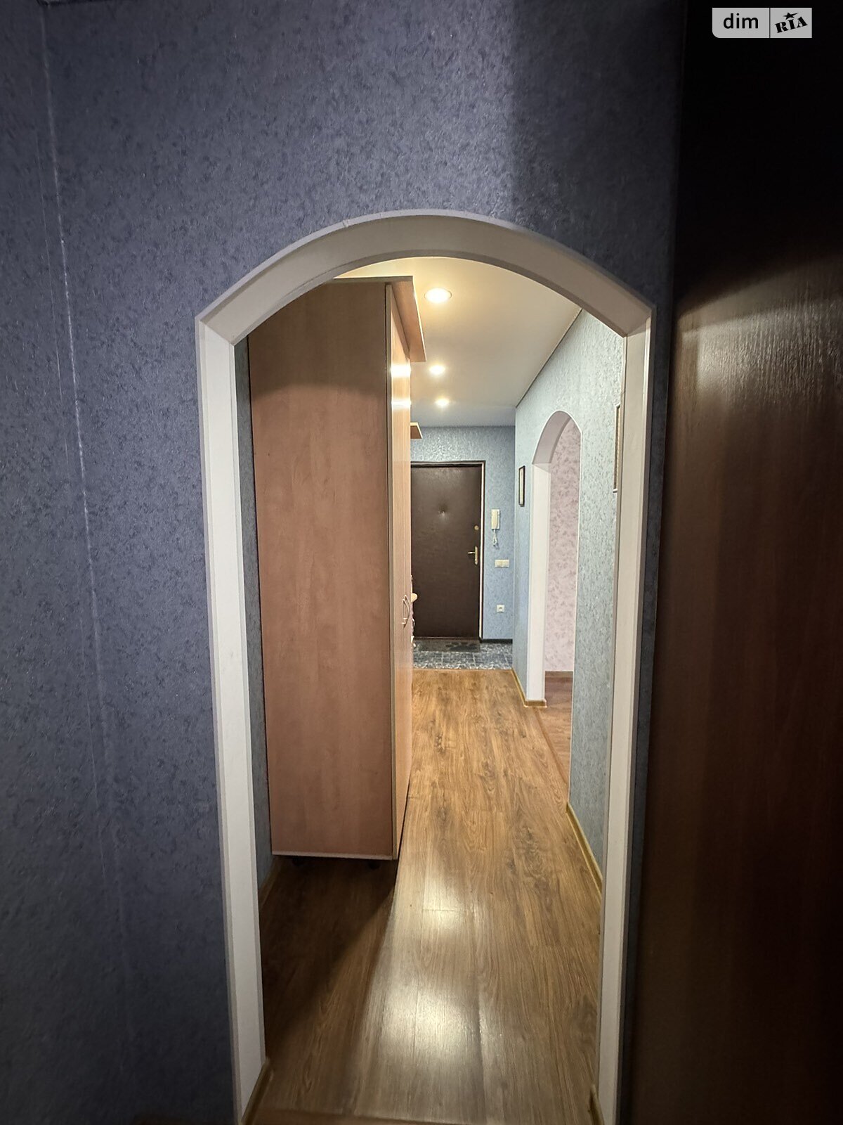 Продаж трикімнатної квартири в Черкасах, на вул. Петра Дорошенка 20, район Придніпровський фото 1 Продаж трикімнатної квартири в Черкасах, на вул. Петра Дорошенка 20, район Придніпровський фото 1