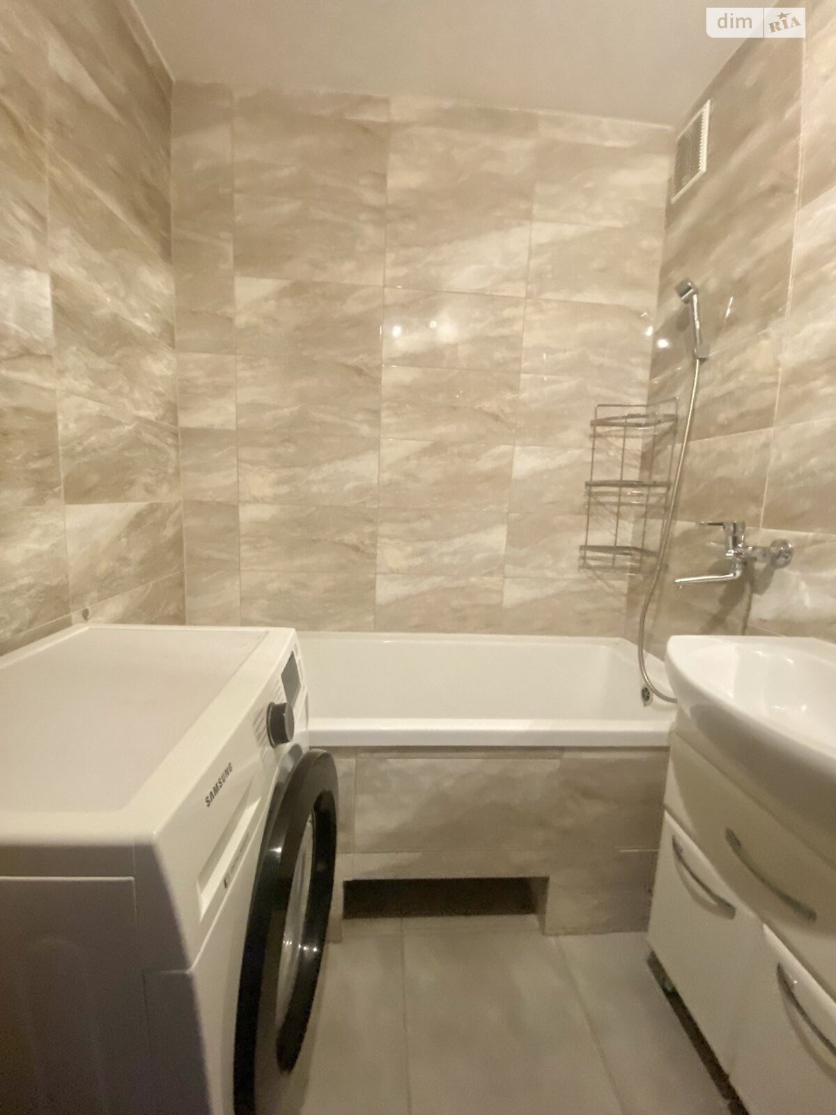 Продажа трехкомнатной квартиры в Черкассах, на ул. Припортовая 44, район Приднепровский фото 1 Продажа трехкомнатной квартиры в Черкассах, на ул. Припортовая 44, район Приднепровский фото 1