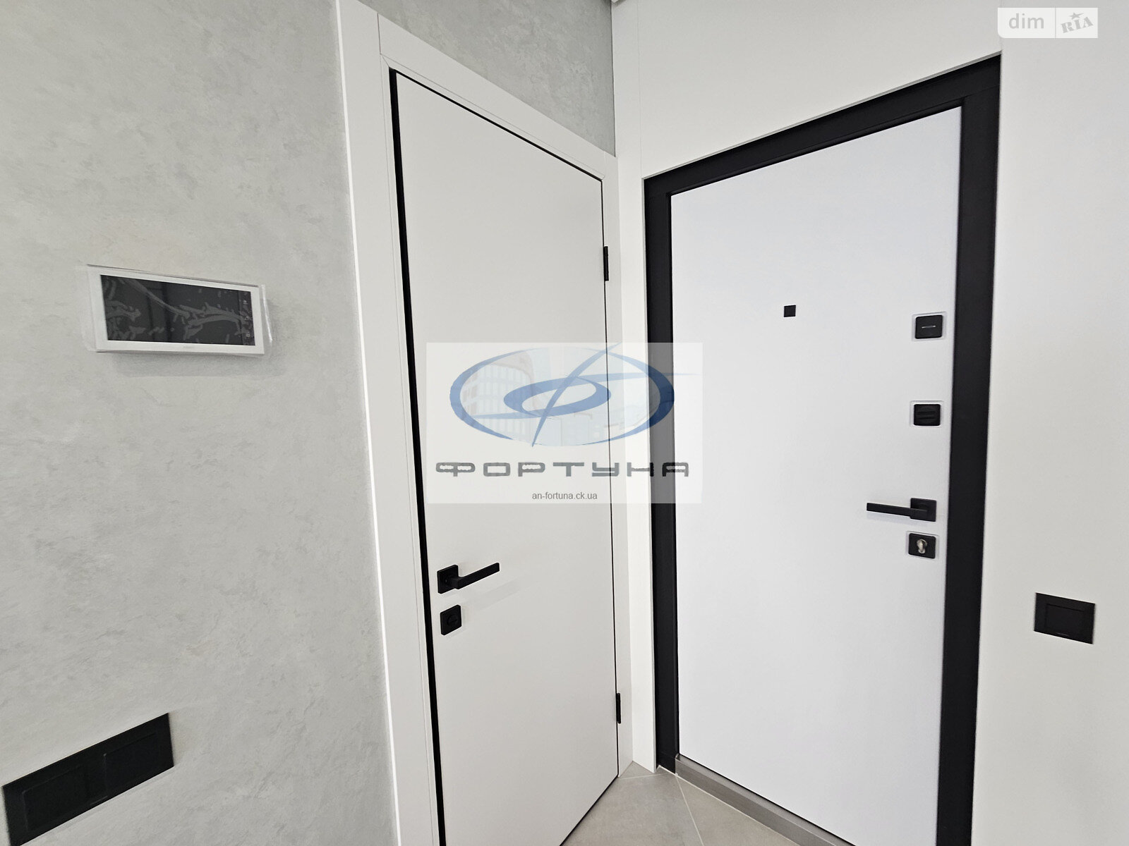 Продаж однокімнатної квартири в Черкасах, на вул. Володимира Великого 41/1, район Придніпровський фото 1 Продаж однокімнатної квартири в Черкасах, на вул. Володимира Великого 41/1, район Придніпровський фото 1