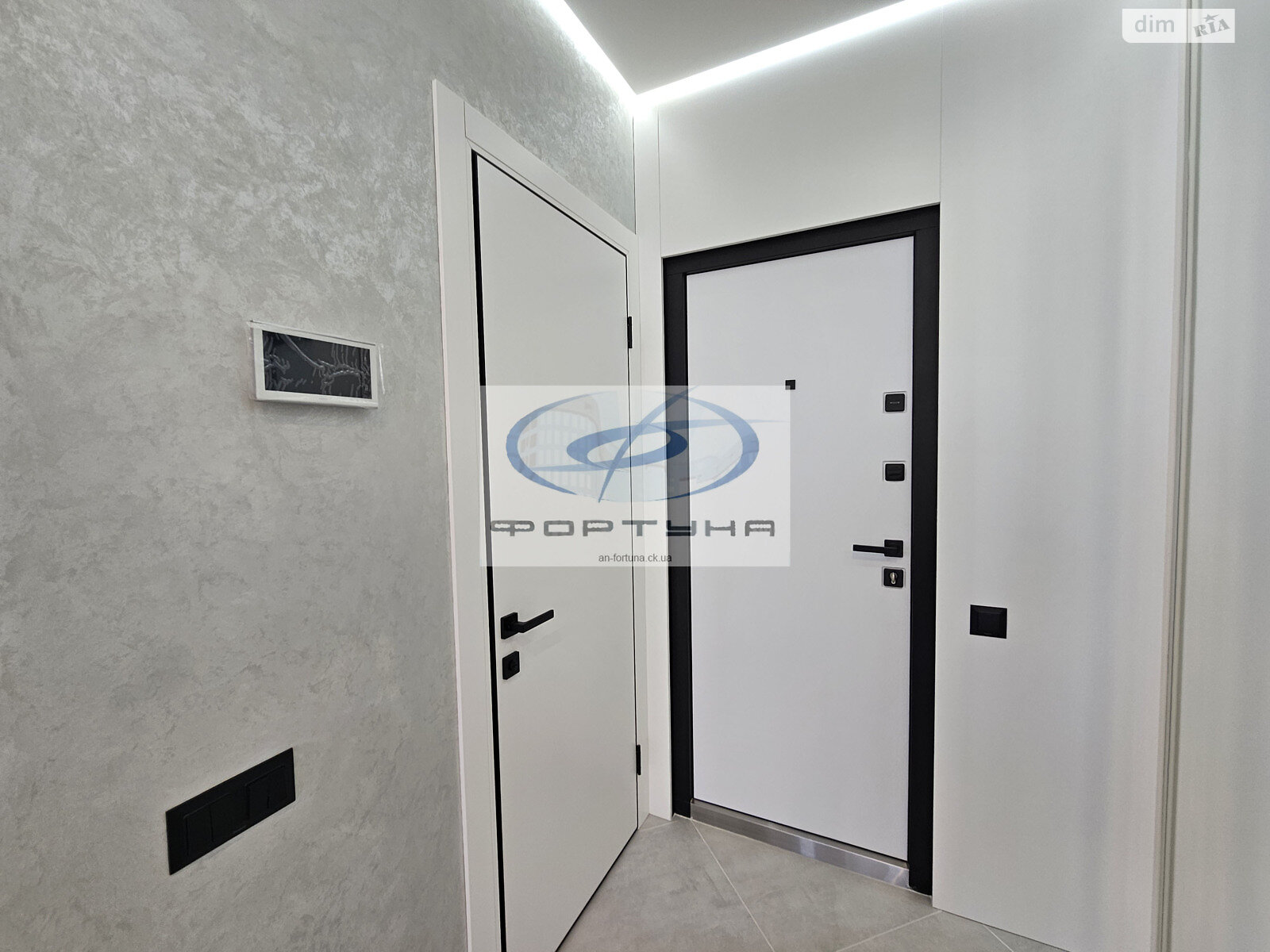 Продаж однокімнатної квартири в Черкасах, на вул. Володимира Великого 41/1, район Придніпровський фото 1 Продаж однокімнатної квартири в Черкасах, на вул. Володимира Великого 41/1, район Придніпровський фото 1