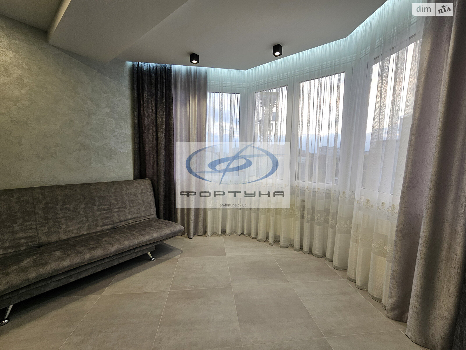 Продаж однокімнатної квартири в Черкасах, на вул. Володимира Великого 41/1, район Придніпровський фото 1 Продаж однокімнатної квартири в Черкасах, на вул. Володимира Великого 41/1, район Придніпровський фото 1