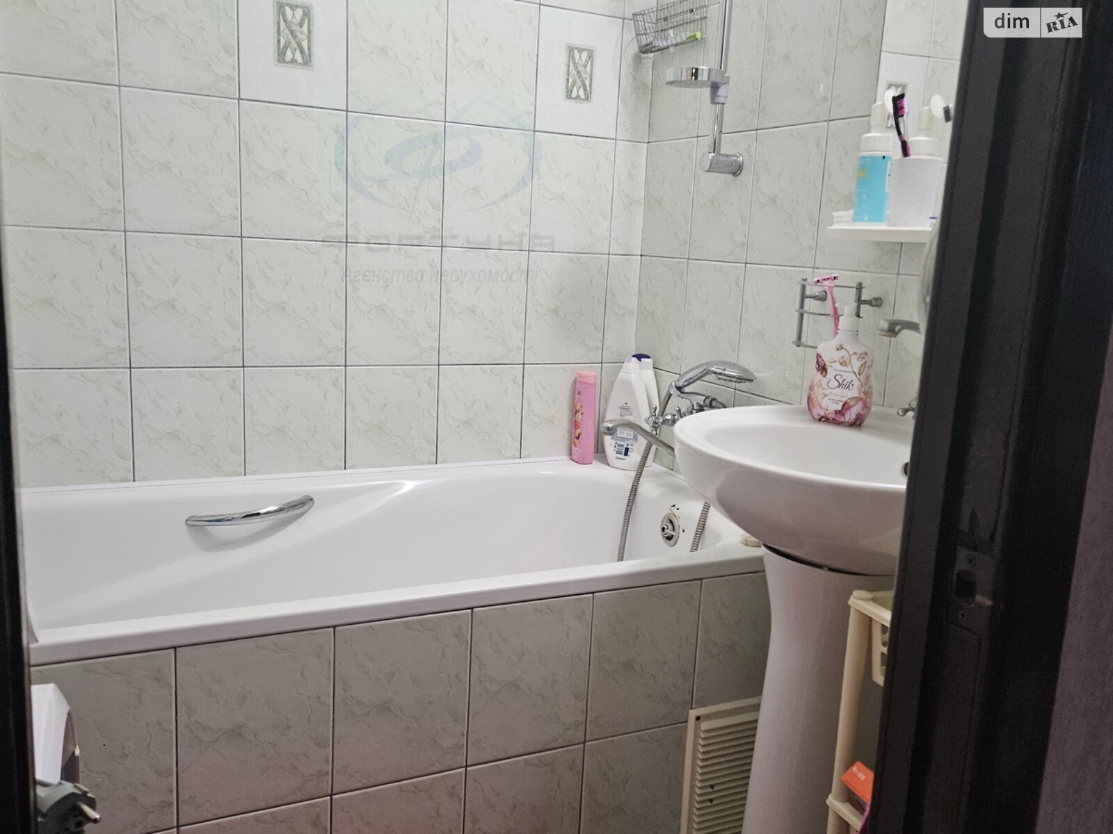 Продажа четырехкомнатной квартиры в Черкассах, на ул. Защитников Азовстали 2, район Приднепровский фото 1 Продажа четырехкомнатной квартиры в Черкассах, на ул. Защитников Азовстали 2, район Приднепровский фото 1