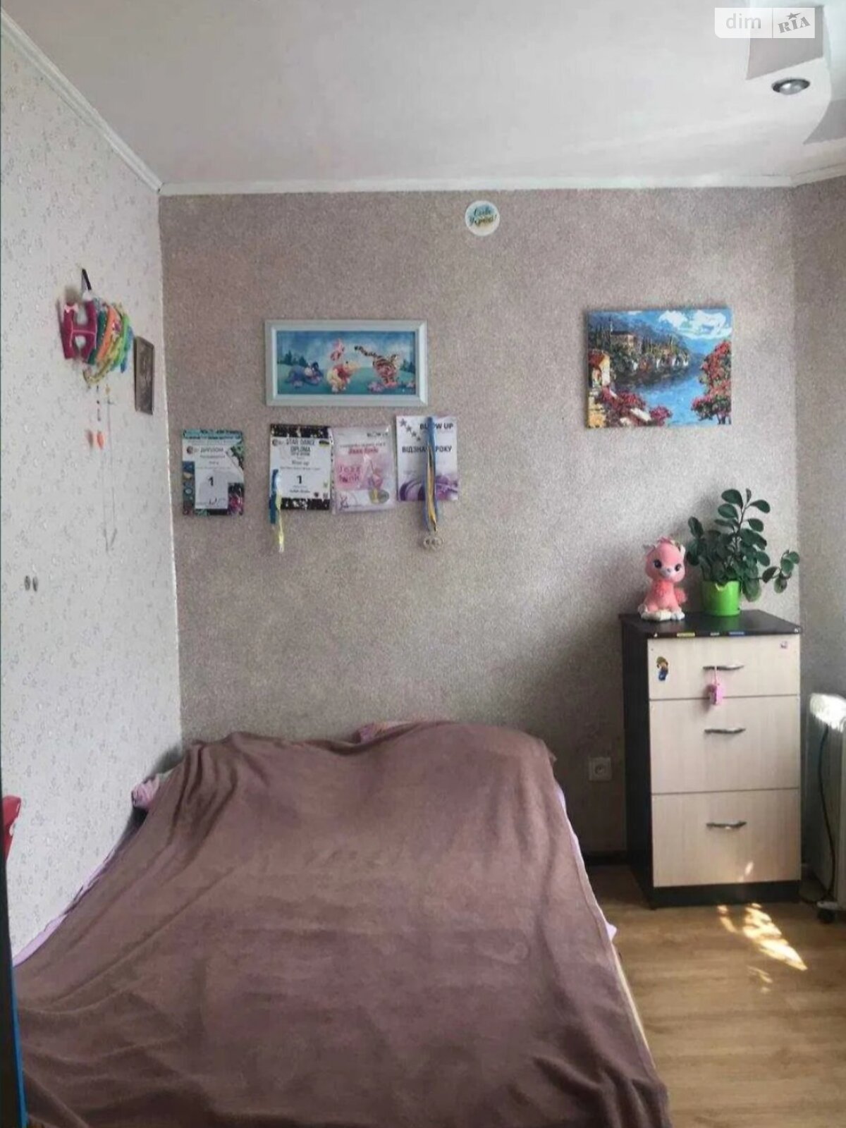 Продаж трикімнатної квартири в Черкасах, на вул. Іллєнка Юрія, район Сєдова фото 1