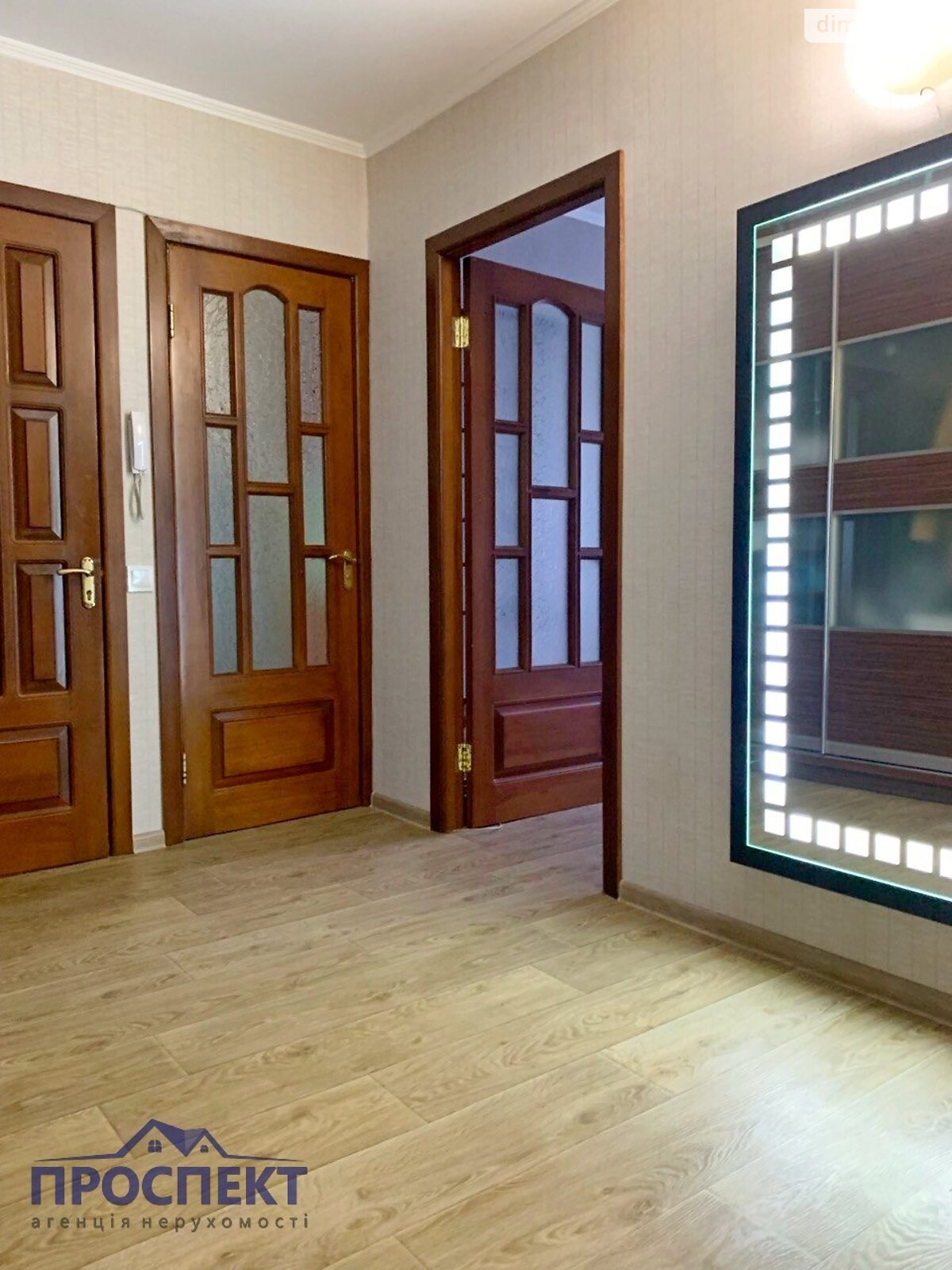 Продажа трехкомнатной квартиры в Черкассах, на ул. Героев Майдана 8, район Сосновский фото 1 Продажа трехкомнатной квартиры в Черкассах, на ул. Героев Майдана 8, район Сосновский фото 1