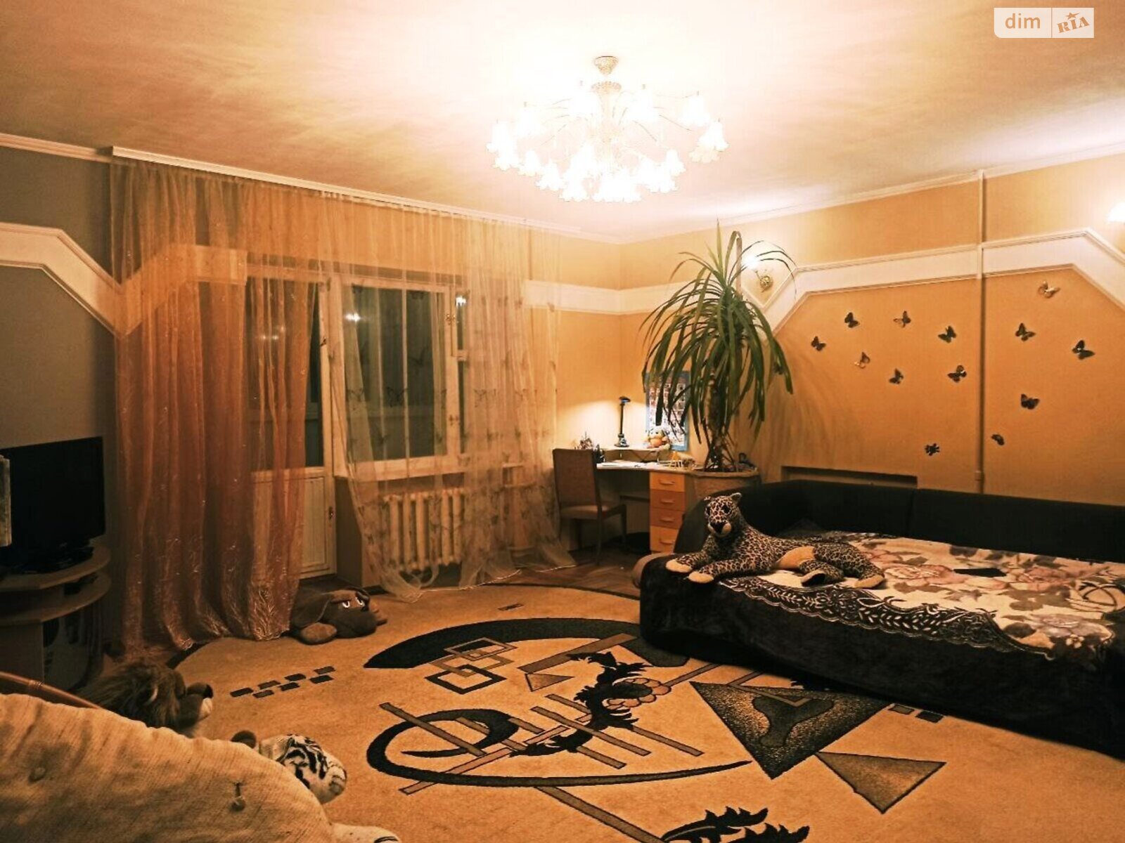 Продажа четырехкомнатной квартиры в Черкассах, на ул. Гоголя 288, район Сосновский фото 1