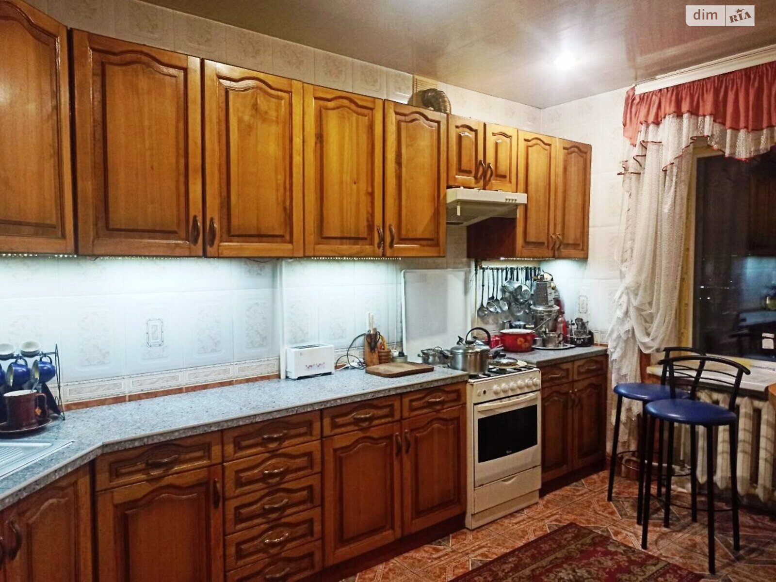 Продажа четырехкомнатной квартиры в Черкассах, на ул. Гоголя 288, район Сосновский фото 1