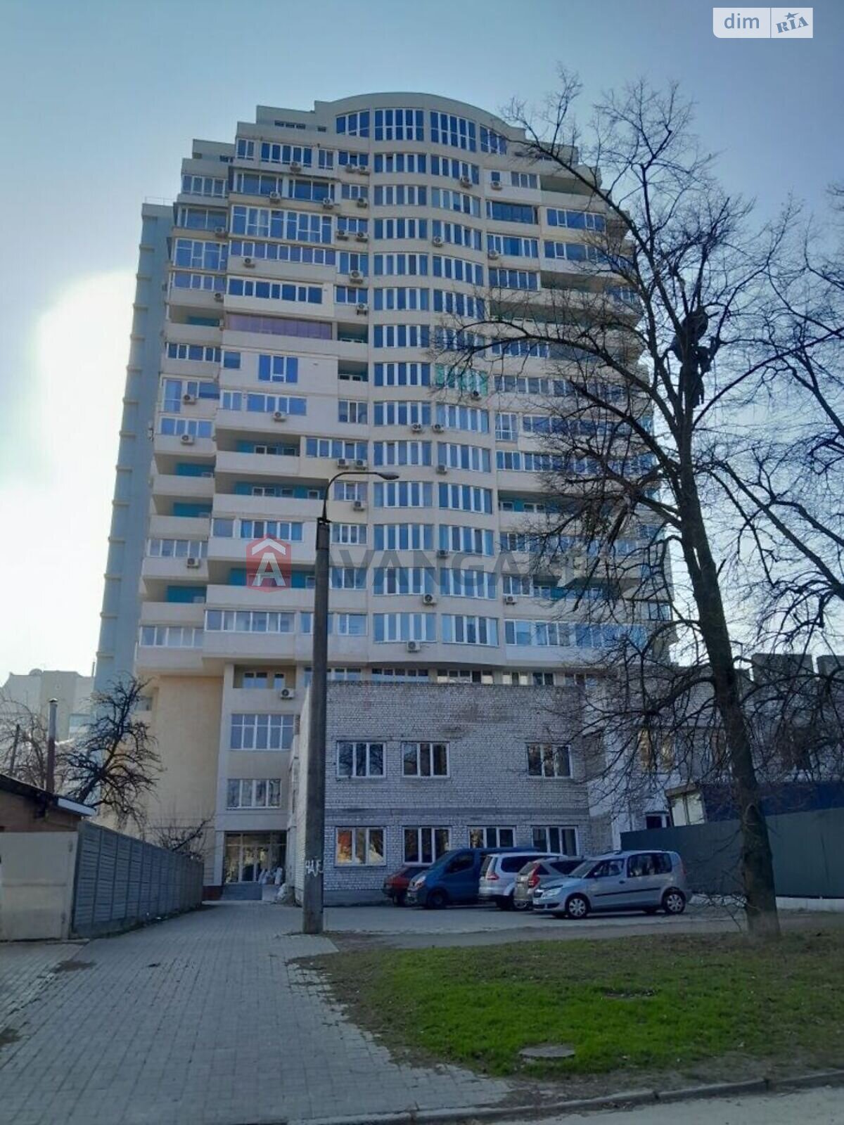 Продажа трехкомнатной квартиры в Черкассах, на ул. Гоголя 302, район Сосновский фото 1