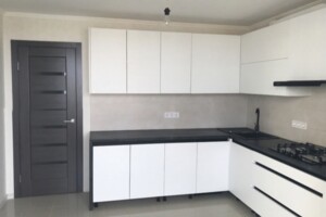 Продажа трехкомнатной квартиры в Черкассах, на ул. Жужомы Сержанта, район Сосновский фото 2