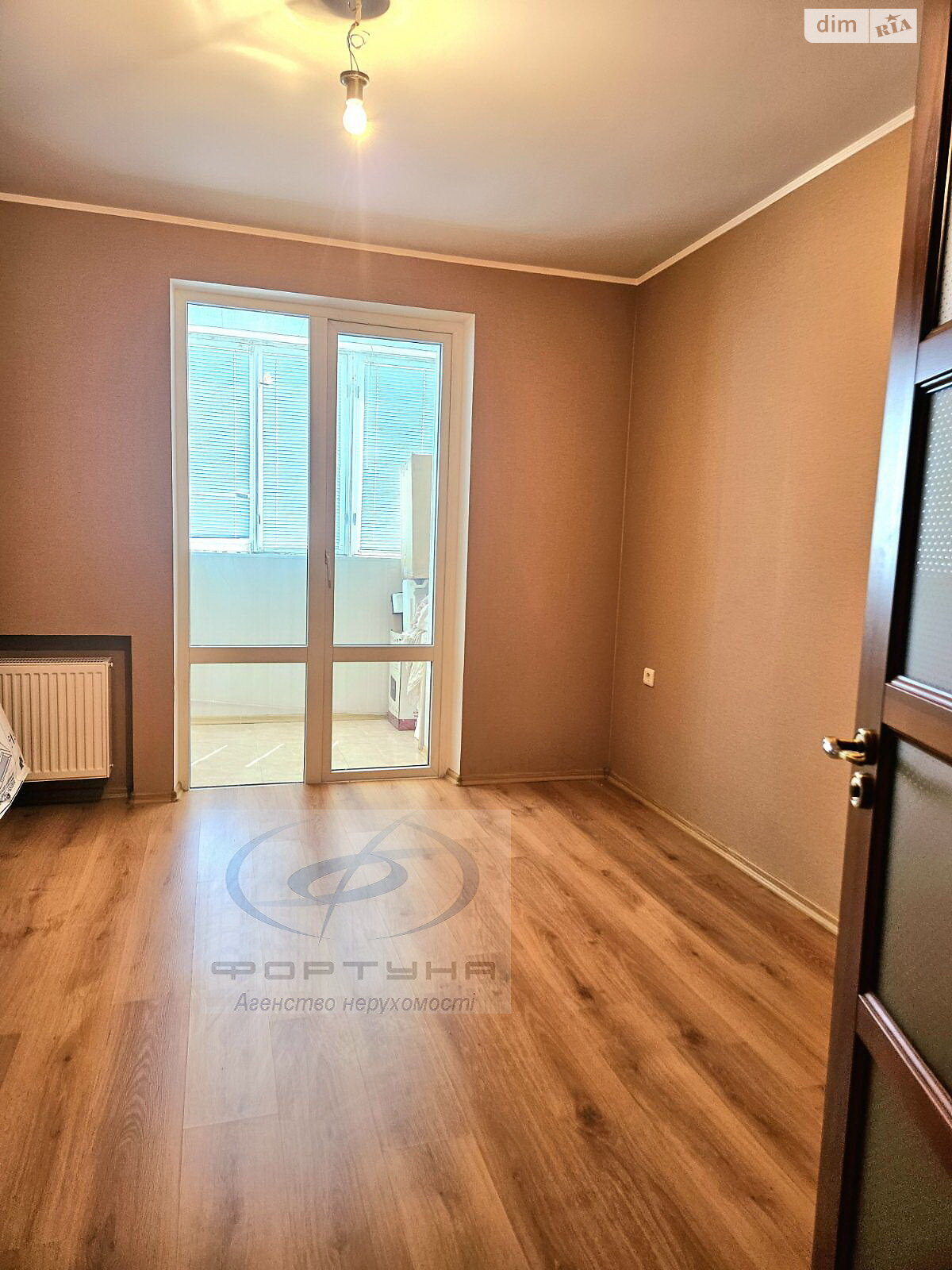 Продаж трикімнатної квартири в Черкасах, на вул. Хрещатик, район Соснівський фото 1 Продаж трикімнатної квартири в Черкасах, на вул. Хрещатик, район Соснівський фото 1
