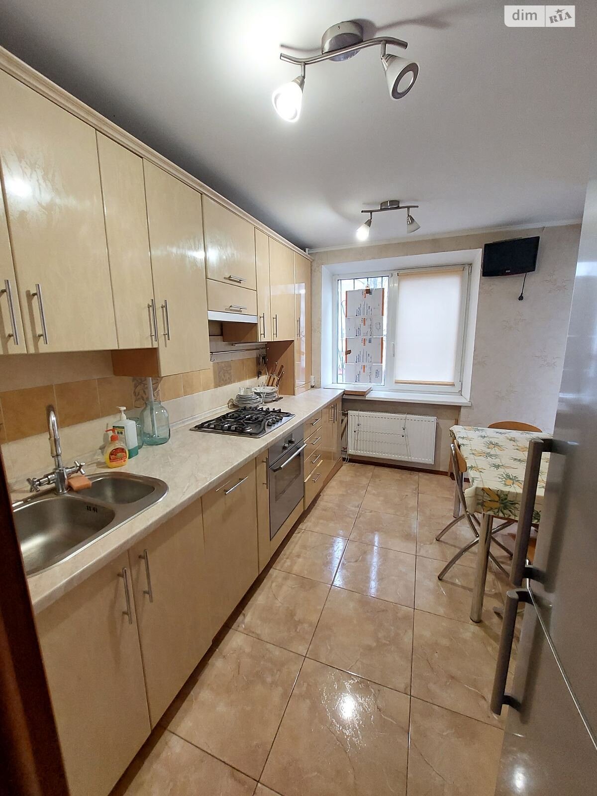 Продаж трикімнатної квартири в Черкасах, на вул. Кухарця Євгена, район Соснівський фото 1 Продаж трикімнатної квартири в Черкасах, на вул. Кухарця Євгена, район Соснівський фото 1