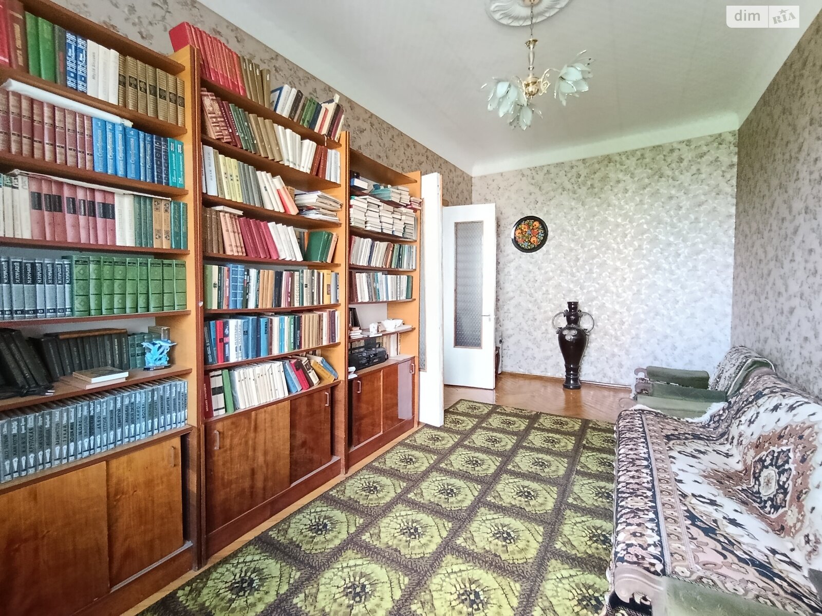 Продажа четырехкомнатной квартиры в Черкассах, на ул. Лазарева 4, район Сосновский фото 1 Продажа четырехкомнатной квартиры в Черкассах, на ул. Лазарева 4, район Сосновский фото 1