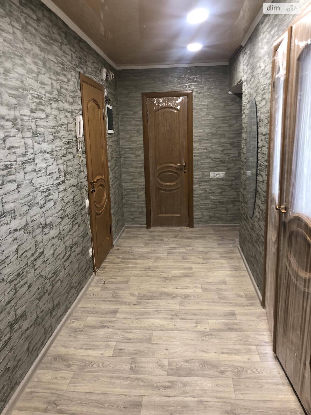 Продажа двухкомнатной квартиры в Черкассах, на ул. Надпольная 241, район Сосновский фото 1 Продажа двухкомнатной квартиры в Черкассах, на ул. Надпольная 241, район Сосновский фото 1