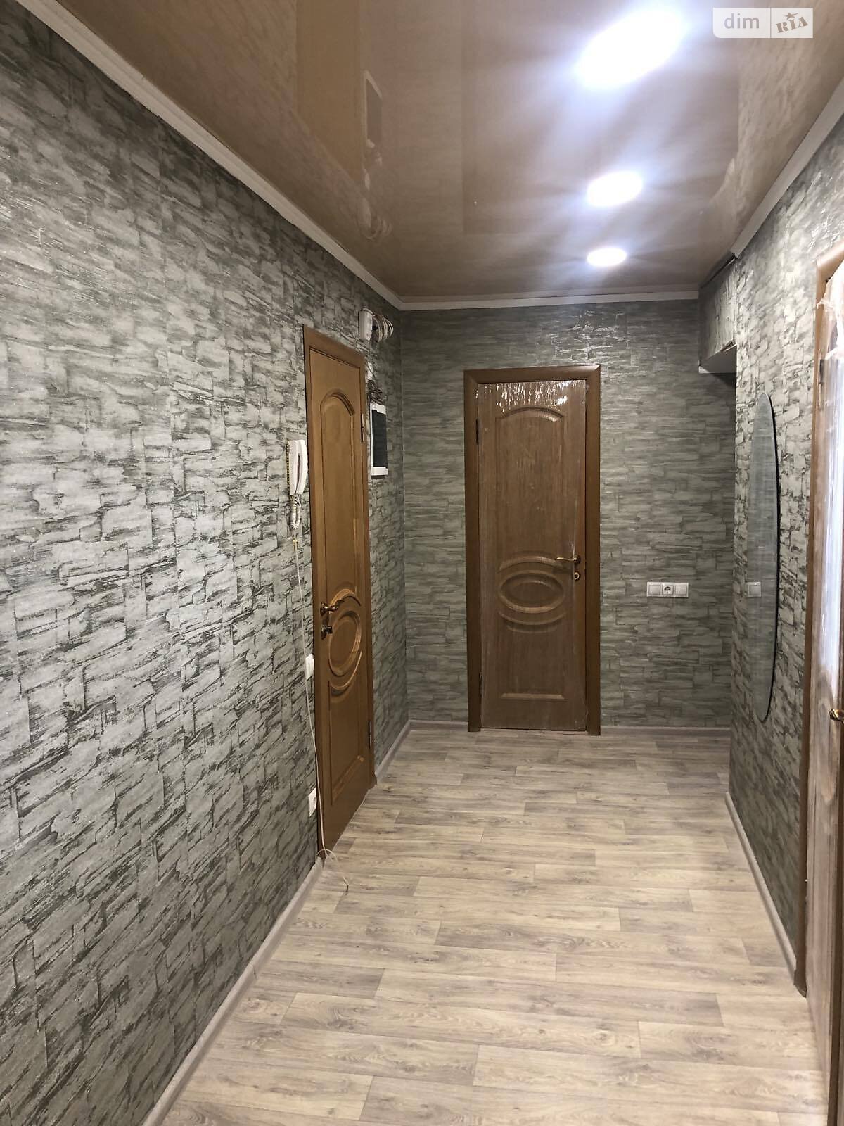 Продажа двухкомнатной квартиры в Черкассах, на ул. Надпольная 241, район Сосновский фото 1 Продажа двухкомнатной квартиры в Черкассах, на ул. Надпольная 241, район Сосновский фото 1