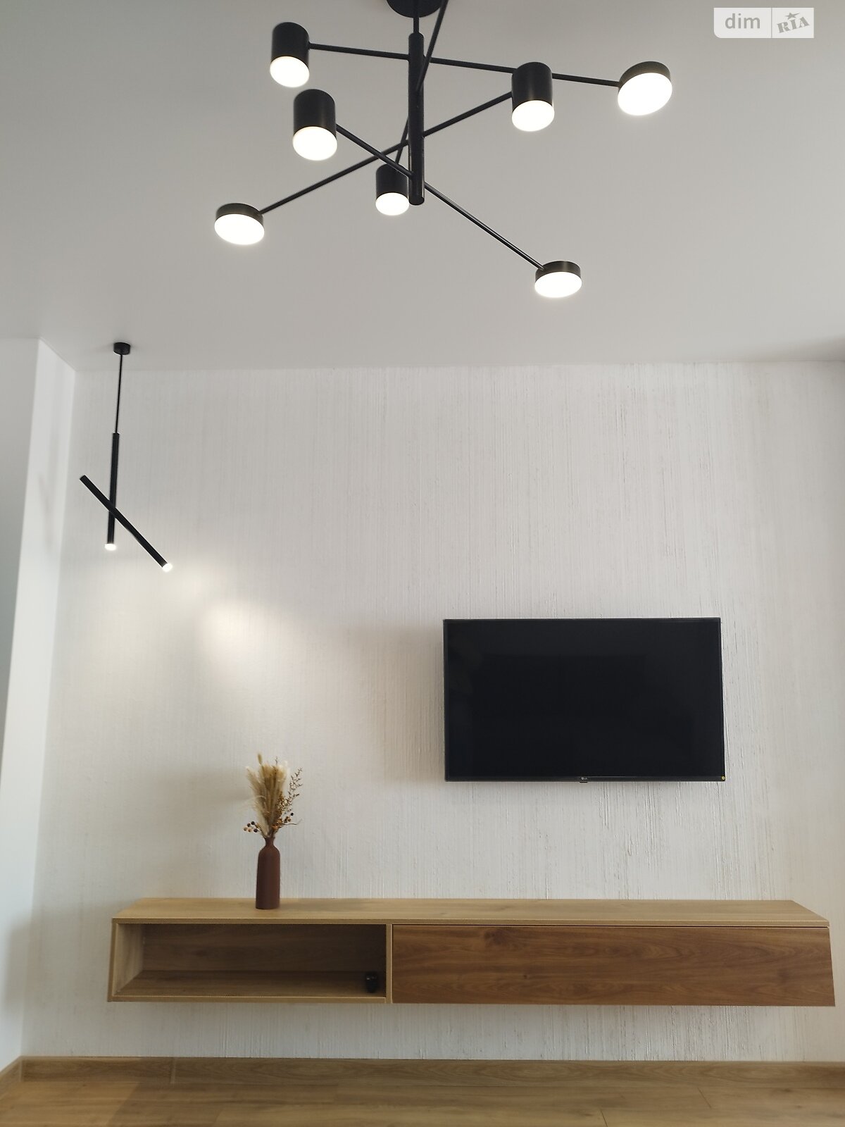 Продажа однокомнатной квартиры в Черкассах, на ул. Праведницы Шулежко 33, район Сосновский фото 1 Продажа однокомнатной квартиры в Черкассах, на ул. Праведницы Шулежко 33, район Сосновский фото 1