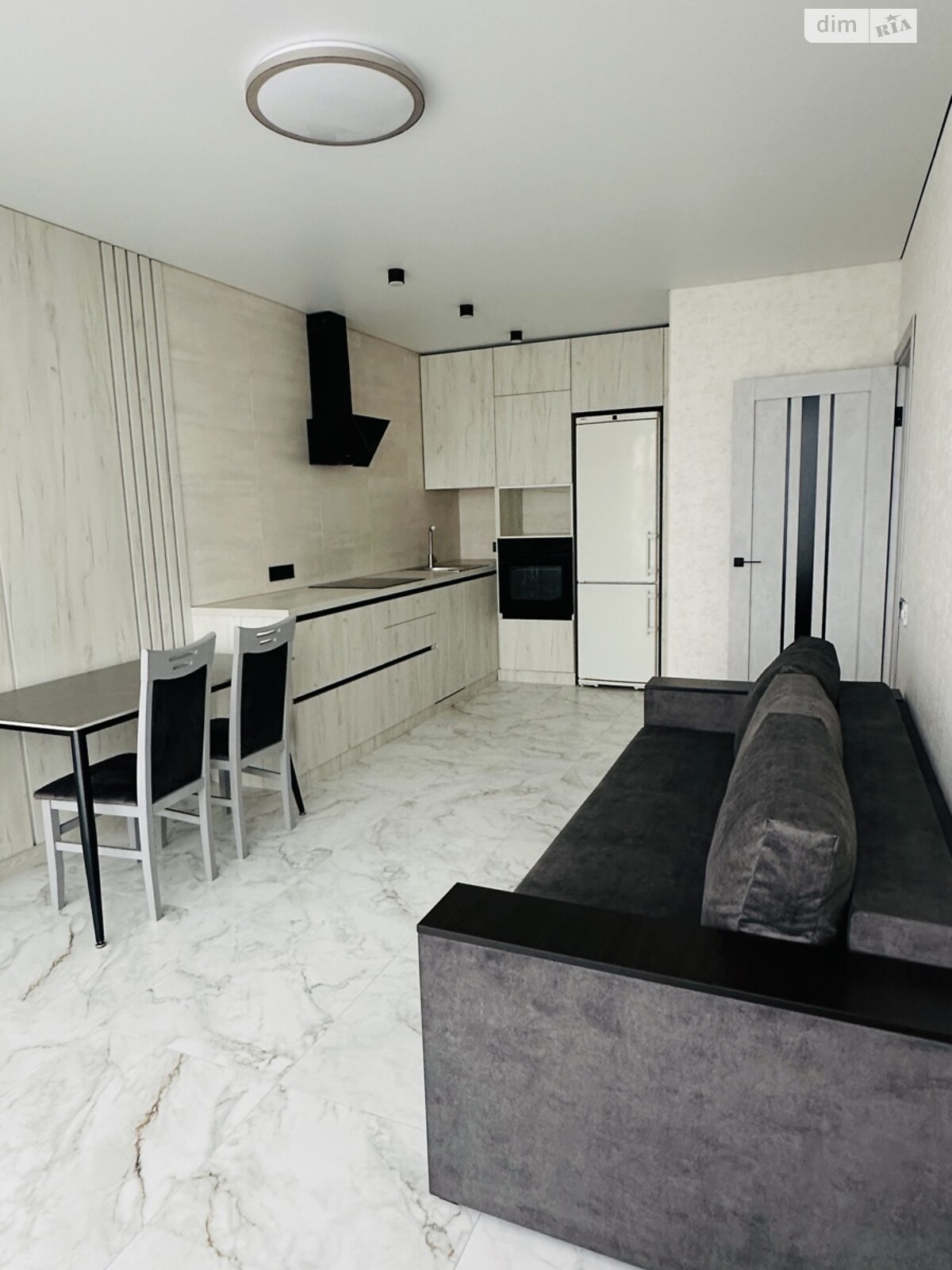 Продажа однокомнатной квартиры в Черкассах, на ул. Праведницы Шулежко 33, район Сосновский фото 1