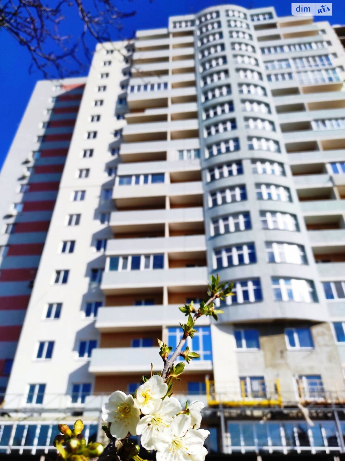 Продаж трикімнатної квартири в Черкасах, на вул. Праведниці Шулежко 33, район Соснівський фото 1