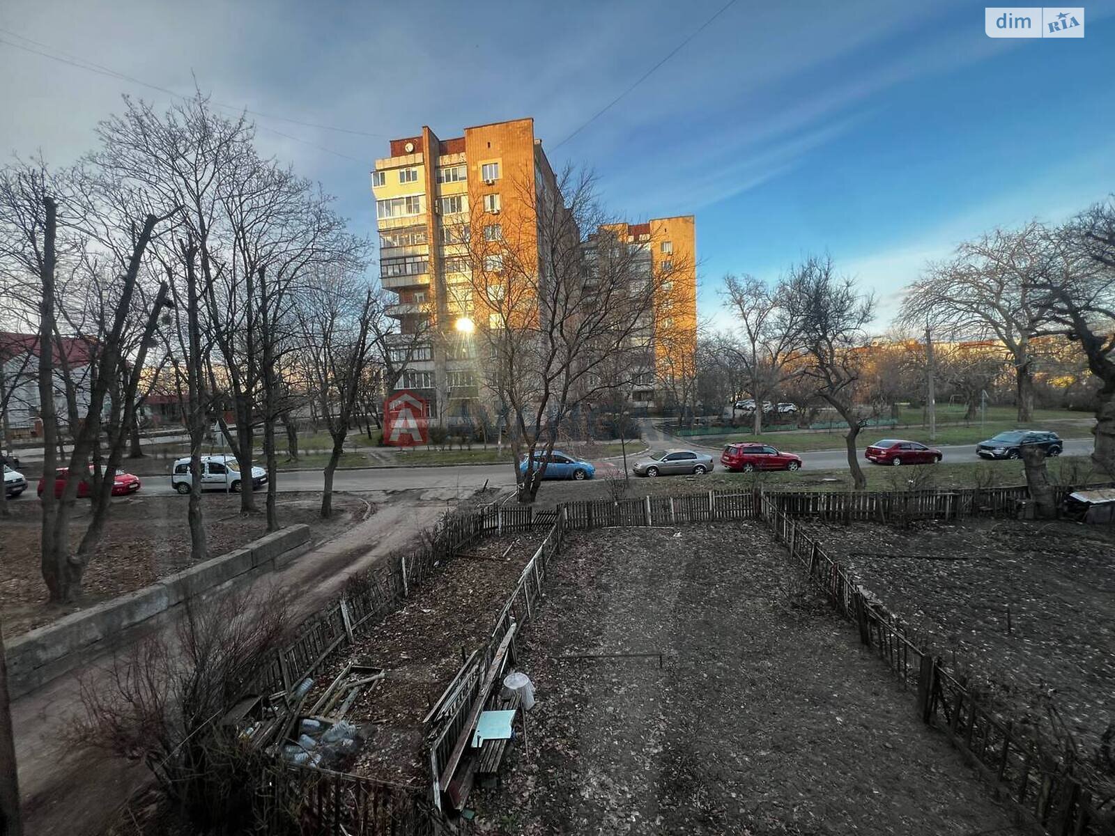 Продажа трехкомнатной квартиры в Черкассах, на ул. Гуржиевская 8, район Сосновский фото 1
