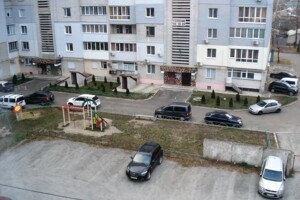 Продажа трехкомнатной квартиры в Черкассах, на бул. Шевченко 135, район Сосновский фото 2
