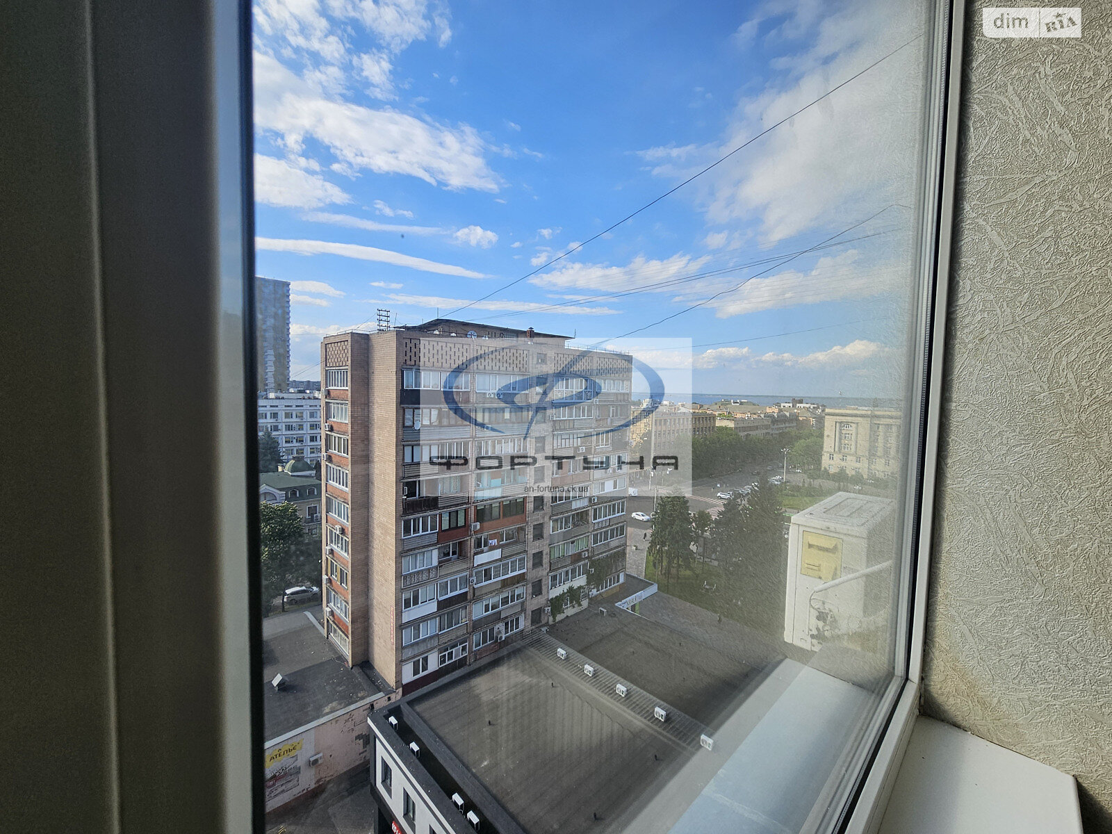 Продажа трехкомнатной квартиры в Черкассах, на бул. Шевченко 220, район Сосновский фото 1 Продажа трехкомнатной квартиры в Черкассах, на бул. Шевченко 220, район Сосновский фото 1