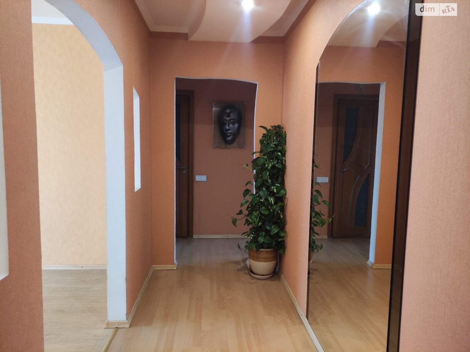 Продажа трехкомнатной квартиры в Черкассах, на ул. Сумгаитская 28, район Сосновский фото 1 Продажа трехкомнатной квартиры в Черкассах, на ул. Сумгаитская 28, район Сосновский фото 1