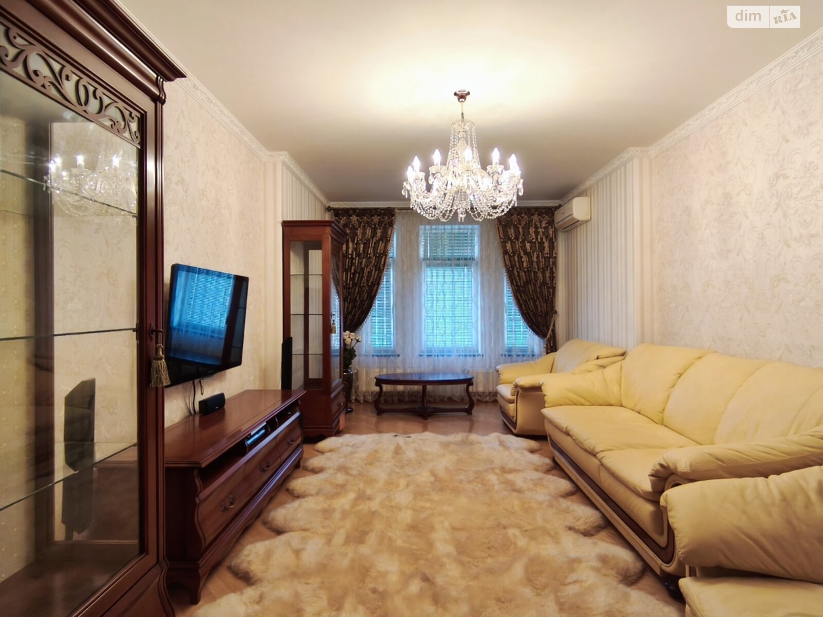 Продаж трикімнатної квартири в Черкасах, на вул. Святотроїцька 94, район Соснівський фото 1