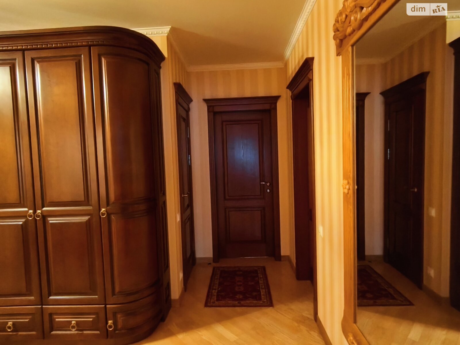 Продаж трикімнатної квартири в Черкасах, на вул. Святотроїцька 94, район Соснівський фото 1