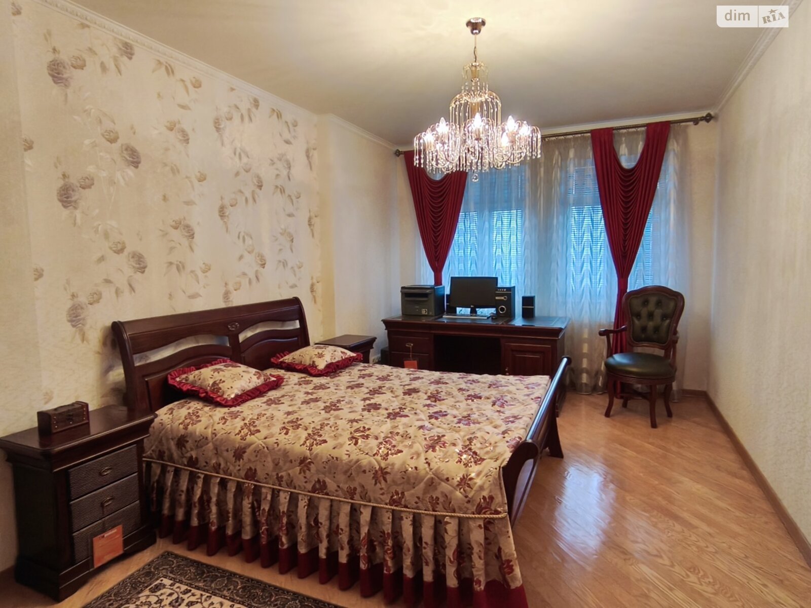 Продаж трикімнатної квартири в Черкасах, на вул. Святотроїцька 94, район Соснівський фото 1