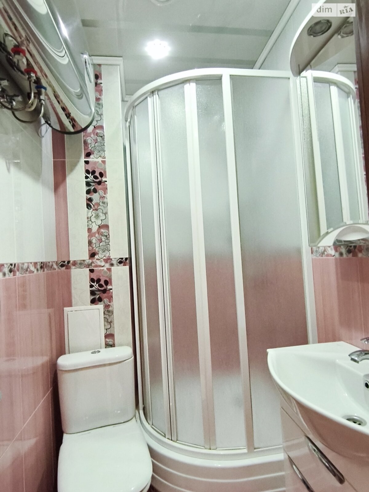 Продаж трикімнатної квартири в Черкасах, на вул. Святотроїцька 94, район Соснівський фото 1