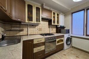 Продажа трехкомнатной квартиры в Черкассах, на ул. Телиги Елены 7/1, район Сосновский фото 2