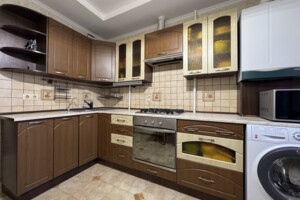Продажа трехкомнатной квартиры в Черкассах, на ул. Телиги Елены 7/1, район Сосновский фото 2