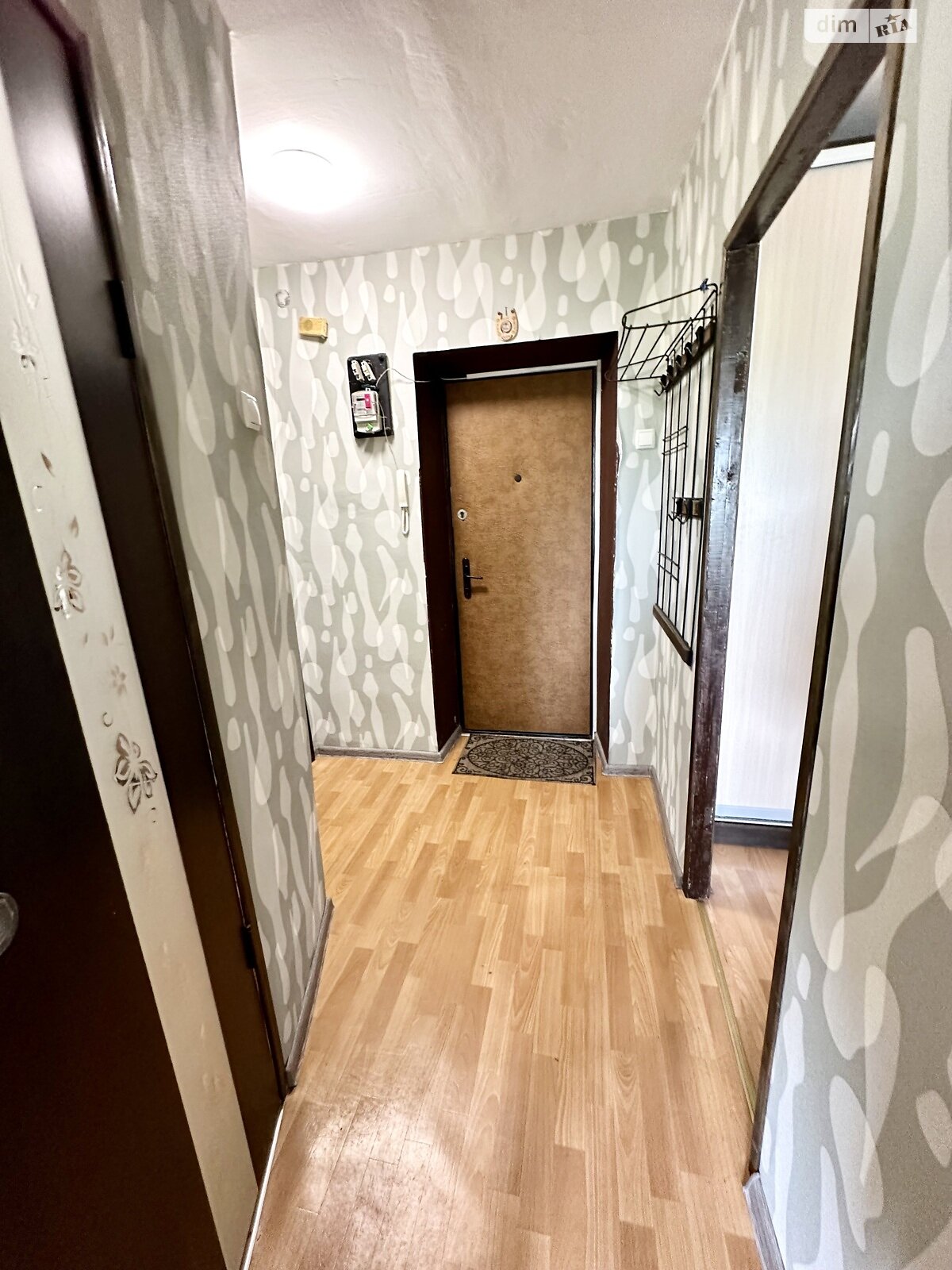 Продаж однокімнатної квартири в Черкасах, на вул. Залізняка Максима 91, район Соснівський фото 1 Продаж однокімнатної квартири в Черкасах, на вул. Залізняка Максима 91, район Соснівський фото 1