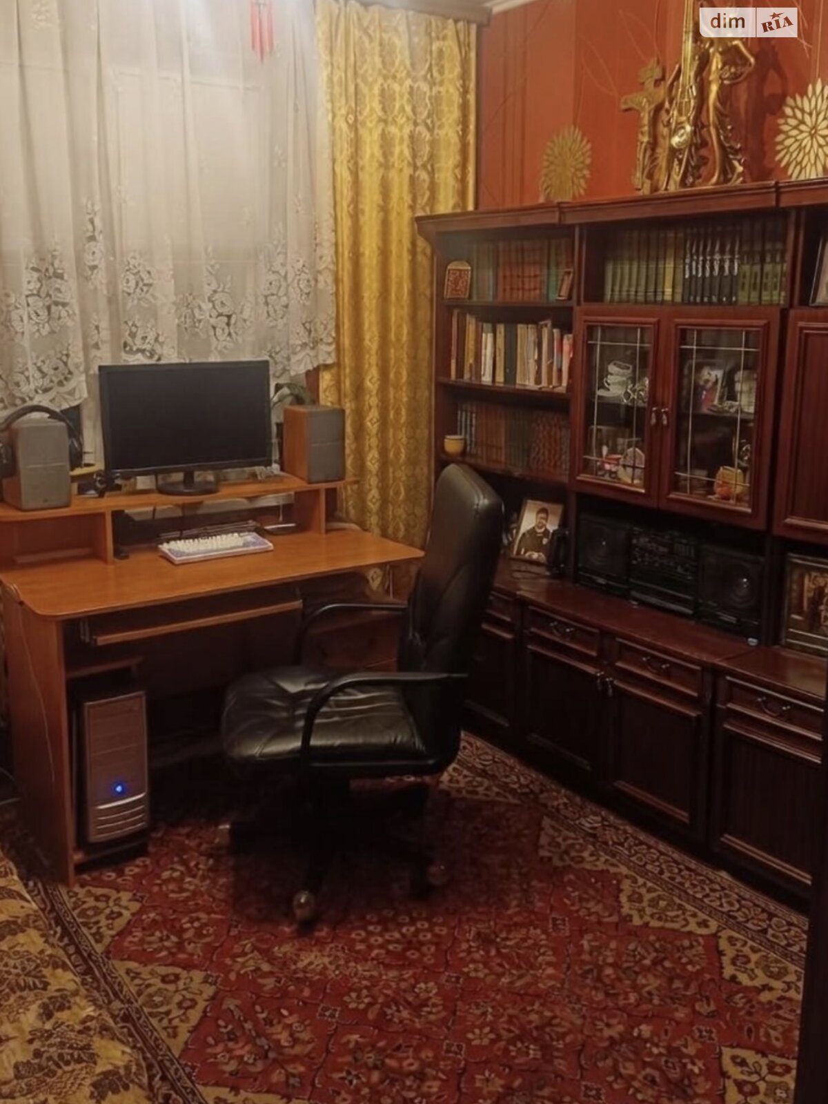 Продаж трикімнатної квартири в Черкасах, на вул. Залізняка Максима, район Соснівський фото 1