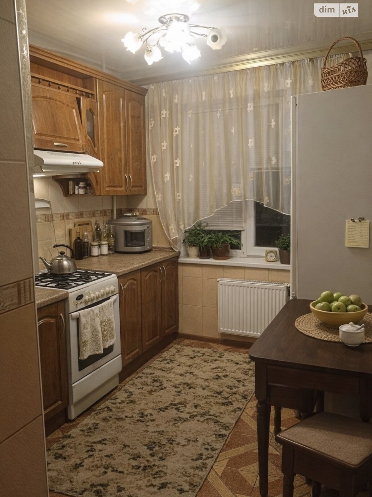 Продаж трикімнатної квартири в Черкасах, на вул. Залізняка Максима, район Соснівський фото 1