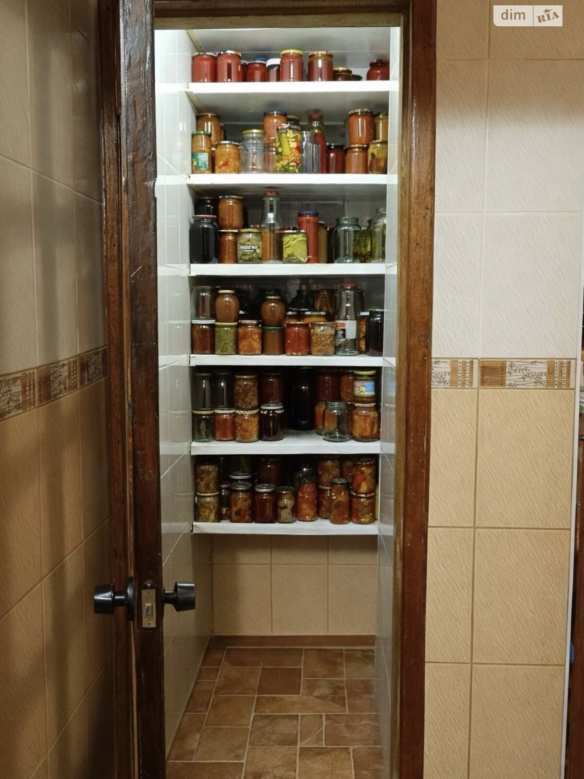 Продаж трикімнатної квартири в Черкасах, на вул. Залізняка Максима, район Соснівський фото 1