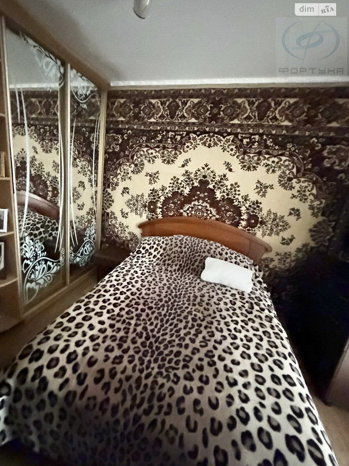 Продаж трикімнатної квартири в Черкасах, на вул. Залізняка Максима, район Соснівський фото 1