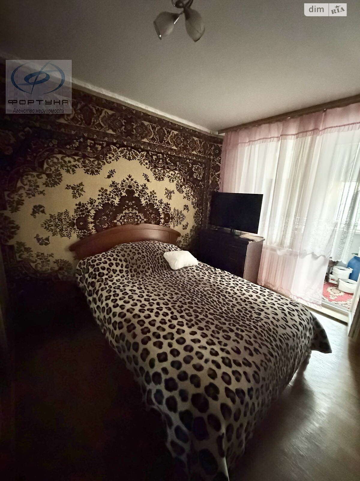 Продаж трикімнатної квартири в Черкасах, на вул. Залізняка Максима, район Соснівський фото 1