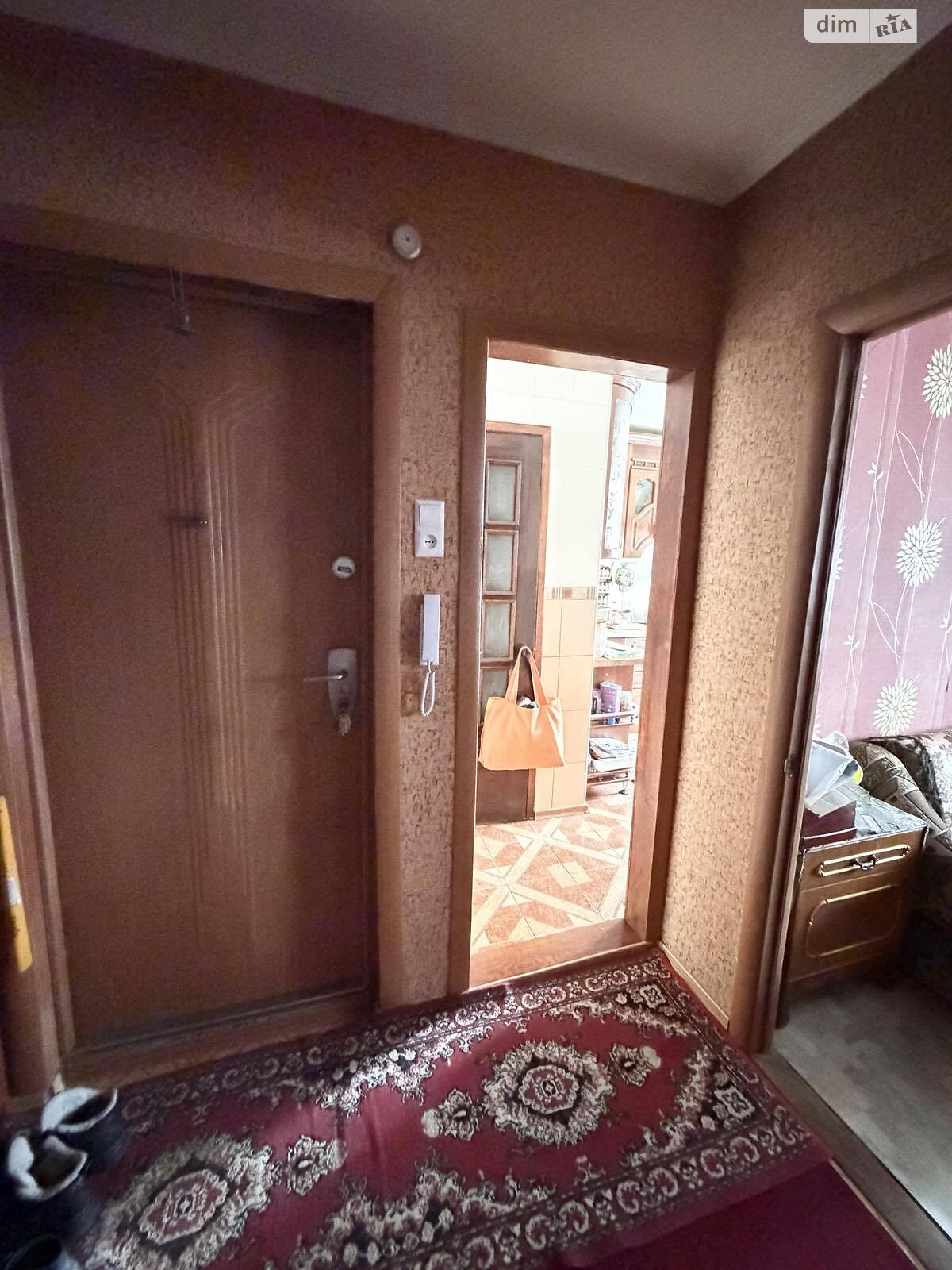 Продаж трикімнатної квартири в Черкасах, на вул. Залізняка Максима, район Соснівський фото 1