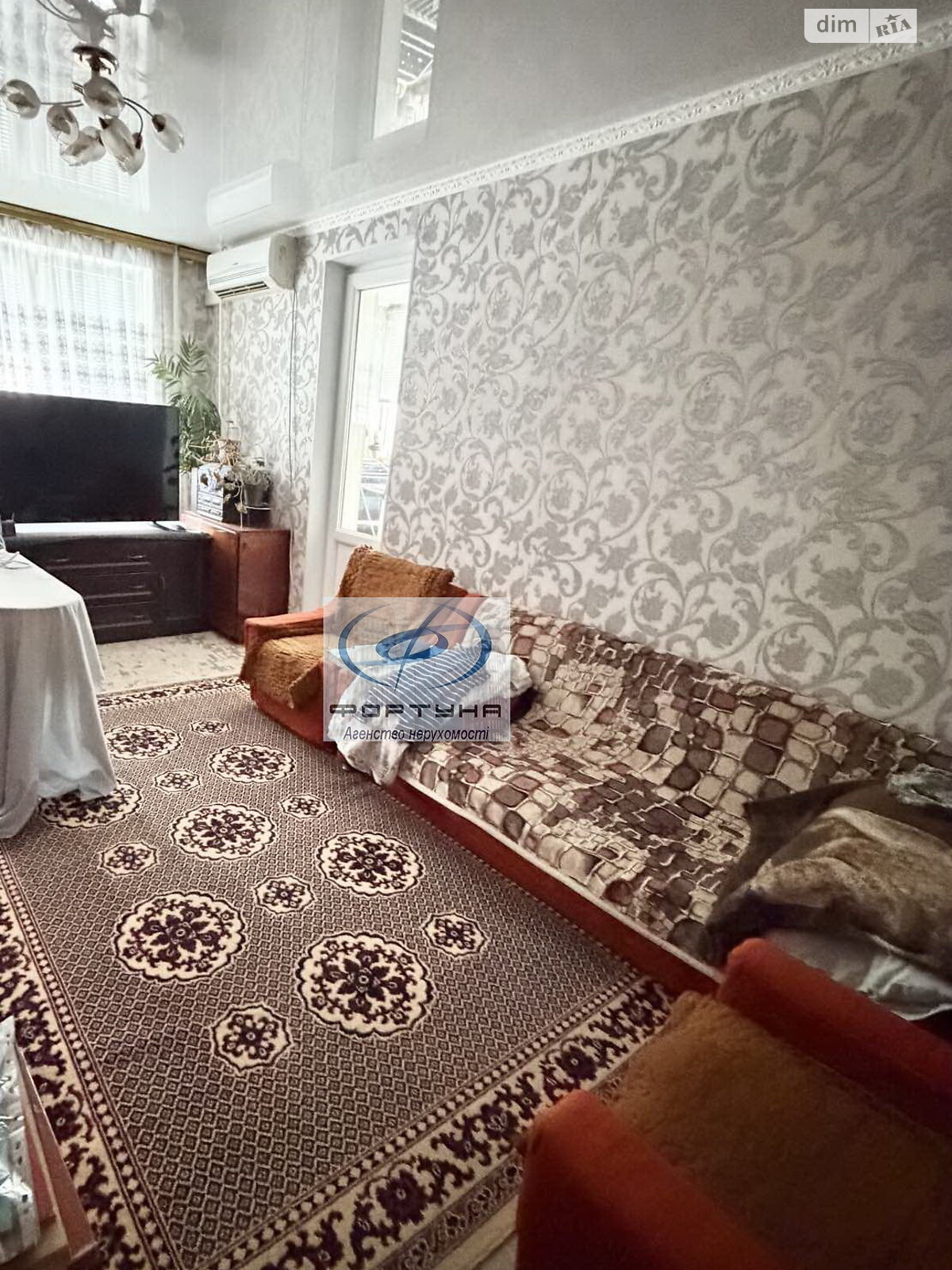 Продаж трикімнатної квартири в Черкасах, на вул. Залізняка Максима, район Соснівський фото 1