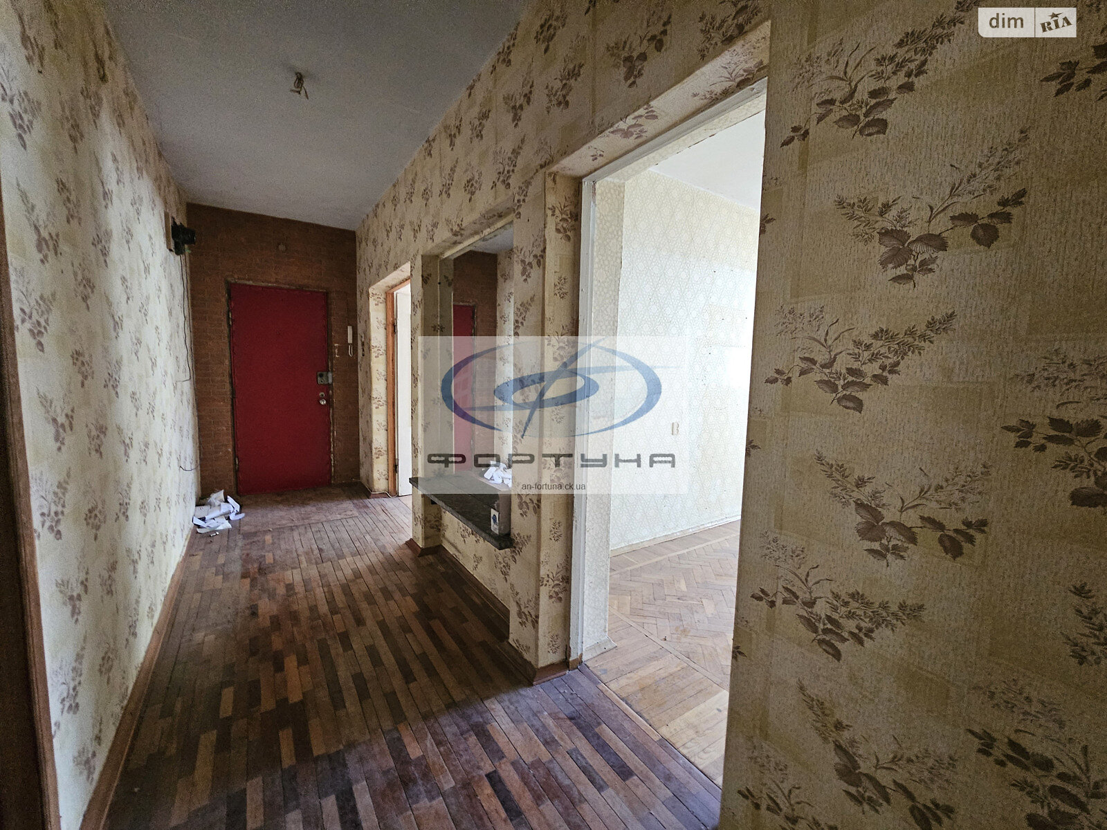 Продаж чотирикімнатної квартири в Черкасах, на вул. Байди-Вишневецького 10, район Центр фото 1 Продаж чотирикімнатної квартири в Черкасах, на вул. Байди-Вишневецького 10, район Центр фото 1
