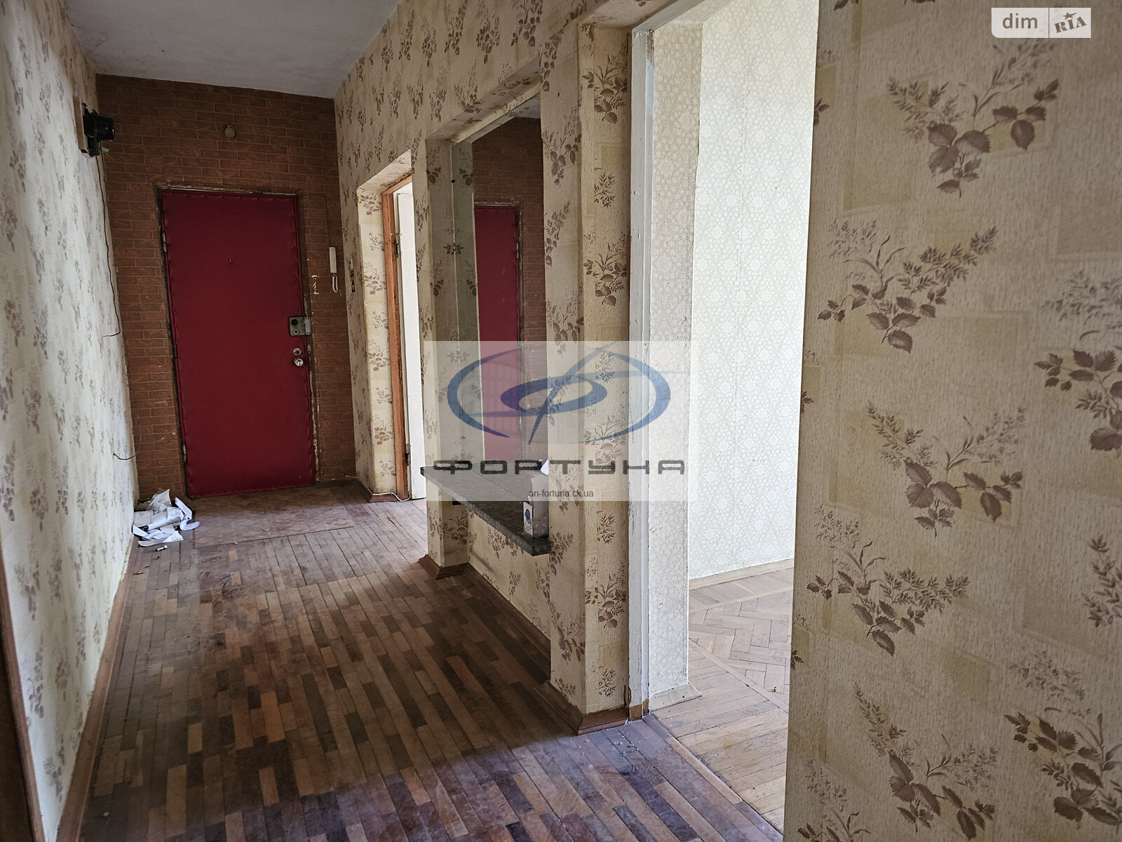 Продаж чотирикімнатної квартири в Черкасах, на вул. Байди-Вишневецького 10, район Центр фото 1 Продаж чотирикімнатної квартири в Черкасах, на вул. Байди-Вишневецького 10, район Центр фото 1