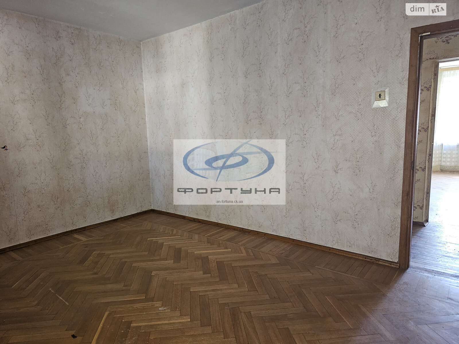 Продаж чотирикімнатної квартири в Черкасах, на вул. Байди-Вишневецького 10, район Центр фото 1 Продаж чотирикімнатної квартири в Черкасах, на вул. Байди-Вишневецького 10, район Центр фото 1