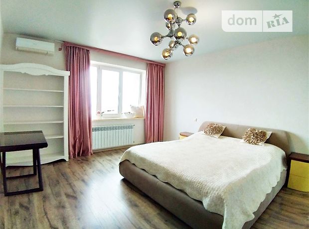 Продажа трехкомнатной квартиры в Черкассах, на ул. Пушкина 31, район Центр фото 1 Продажа трехкомнатной квартиры в Черкассах, на ул. Пушкина 31, район Центр фото 1