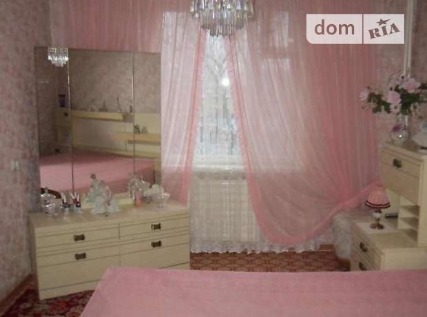 Продажа квартиры, 3 ком., Черкассы, р‑н. 700-летия, Орджоникидзе улица Продажа квартиры, 3 ком., Черкассы, р‑н. 700-летия, Орджоникидзе улица