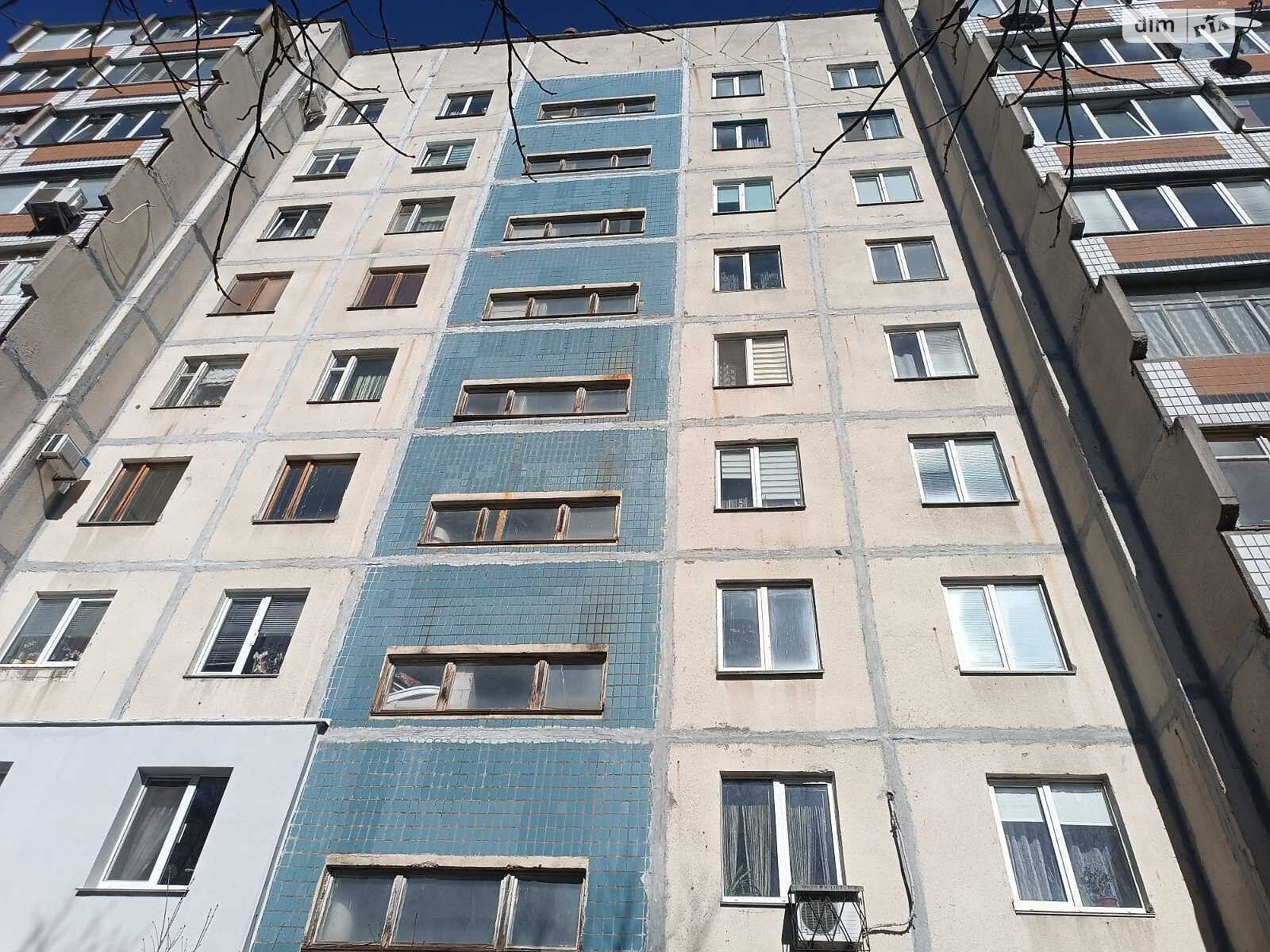 Продаж чотирикімнатної квартири в Черкасах, на вул. Лазаренка Прикордонника 4, фото 1