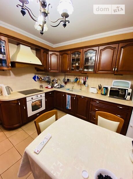 Продаж трикімнатної квартири в Черкасах на вул. Пушкіна 31/2 район Казбет фото 1 Продаж трикімнатної квартири в Черкасах на вул. Пушкіна 31/2 район Казбет фото 1