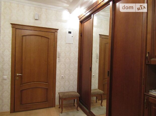 Продаж трикімнатної квартири в Черкасах на вул. Пушкіна 31/2 район Казбет фото 1 Продаж трикімнатної квартири в Черкасах на вул. Пушкіна 31/2 район Казбет фото 1