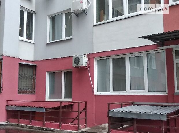 Продаж трикімнатної квартири в Черкасах на вул. Пушкіна 31/2 район Казбет фото 1 Продаж трикімнатної квартири в Черкасах на вул. Пушкіна 31/2 район Казбет фото 1